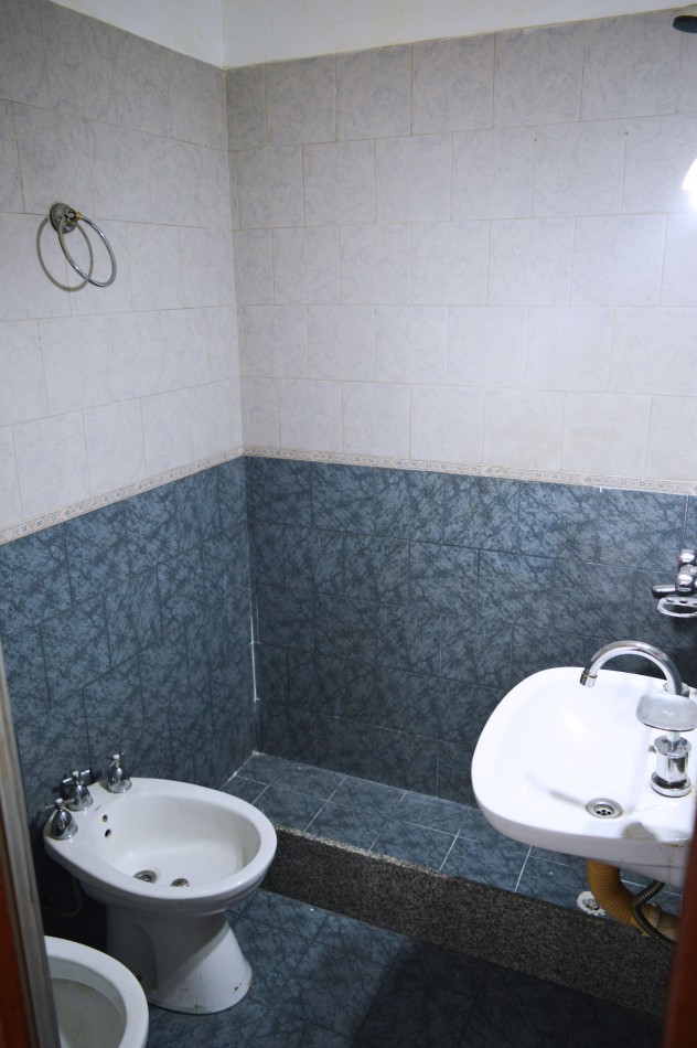 VENTA de departamento de 2 ambientes en Lomas del Mirador.