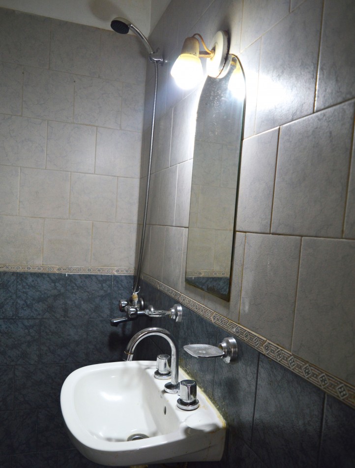 VENTA de departamento de 2 ambientes en Lomas del Mirador.