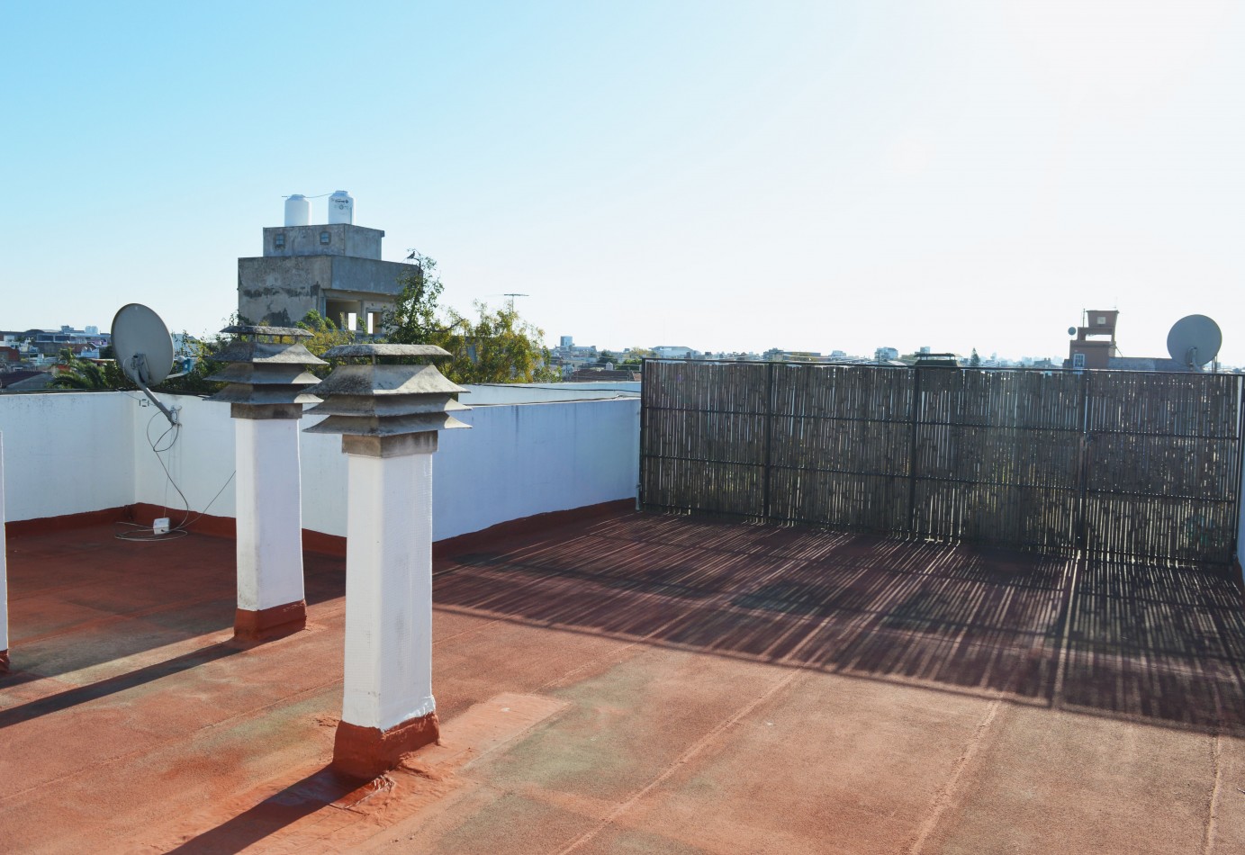 VENTA de departamento de 2 ambientes en Lomas del Mirador.