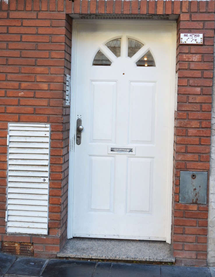 VENTA de departamento de 2 ambientes en Lomas del Mirador.