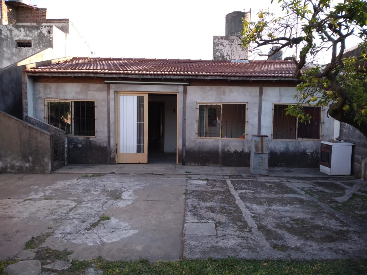 VENTA DE CASA DE 3 AMBIENTES EN SAN JUSTO