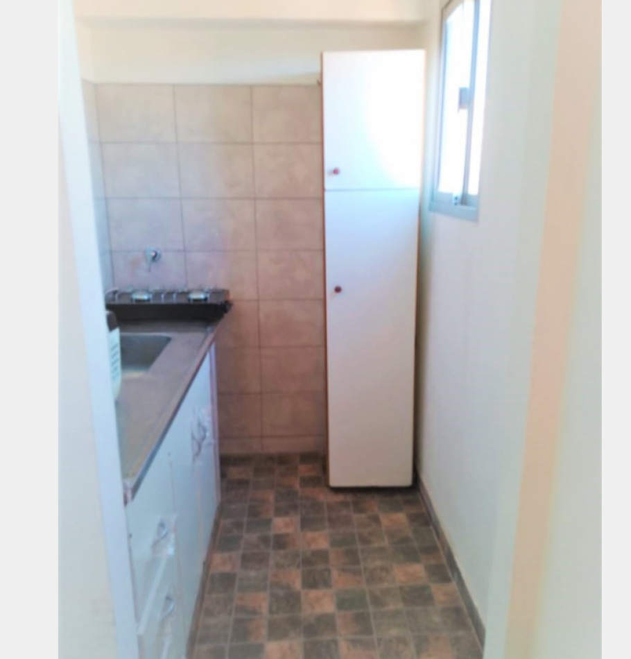 Departamento Monoambiente en el centro de Miramar a metros de la peatonal
