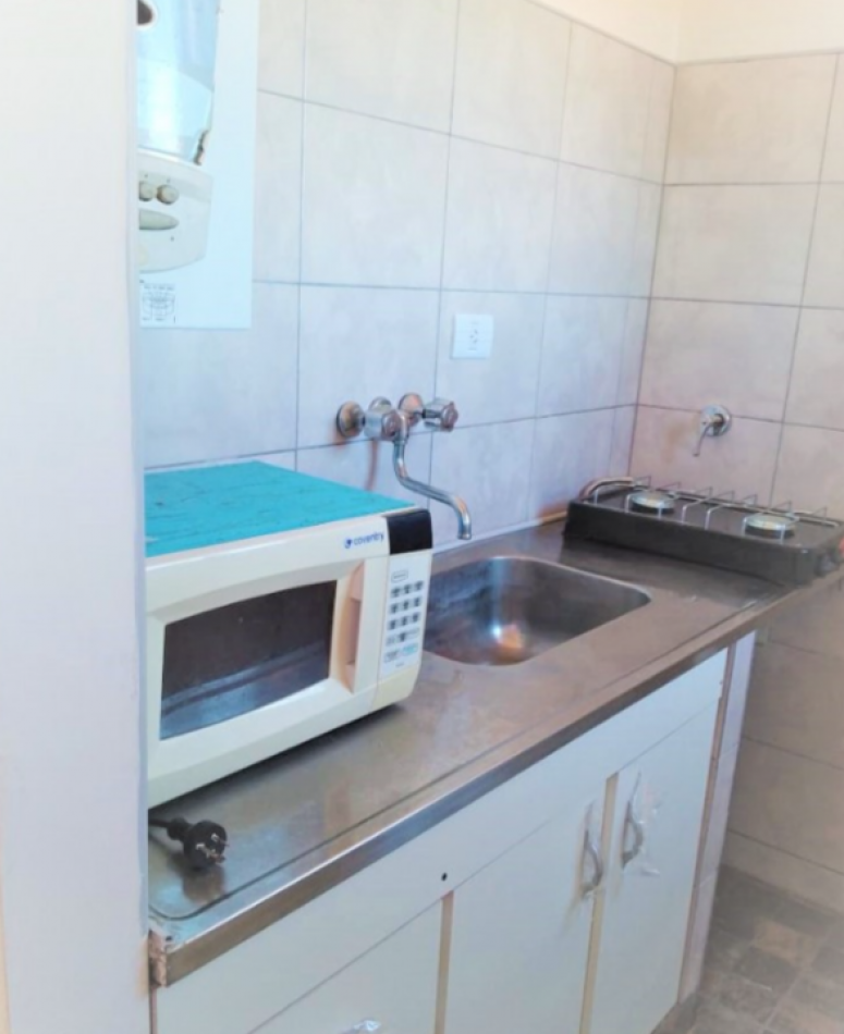 Departamento Monoambiente en el centro de Miramar a metros de la peatonal