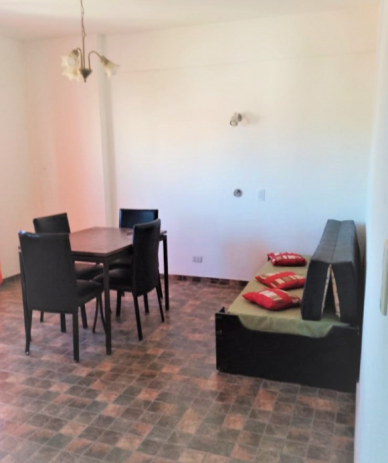 Departamento Monoambiente en el centro de Miramar a metros de la peatonal