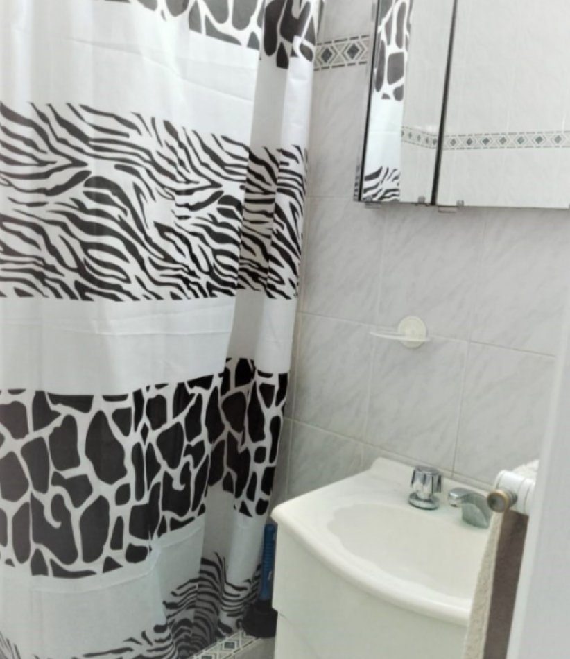 Departamento Monoambiente en el centro de Miramar a metros de la peatonal