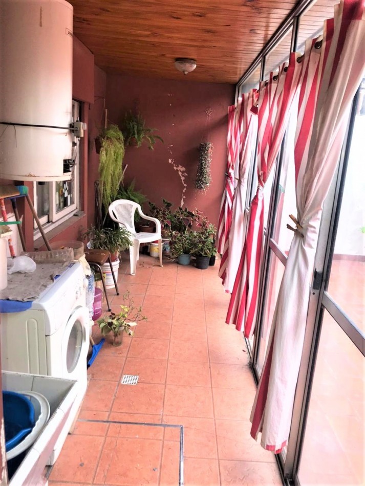 Casa y departamento en Venta, son dos UFs juntas en Isidro Casanova