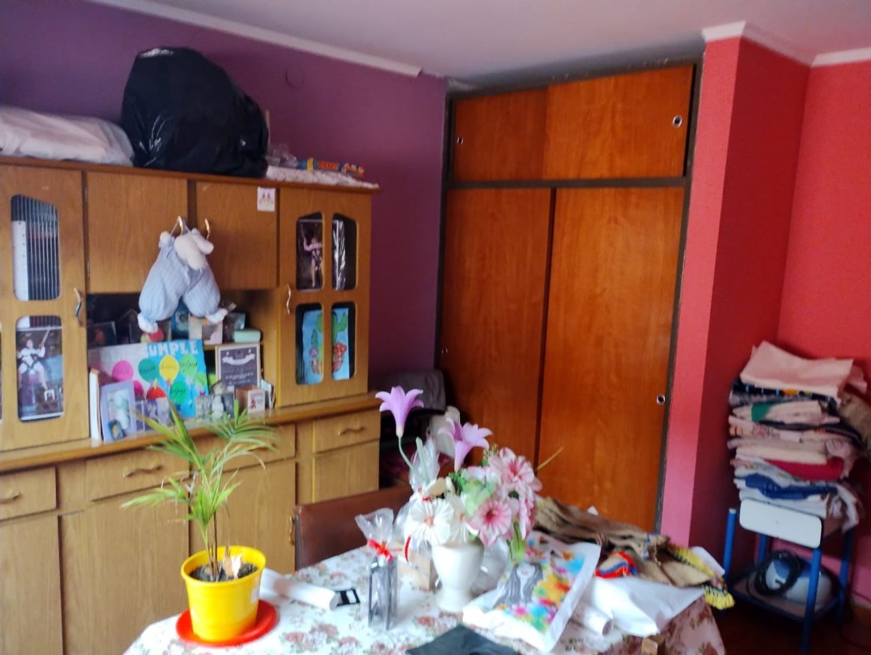 Casa sobre lote propio a REFACCIONAR en Isidro Casanova