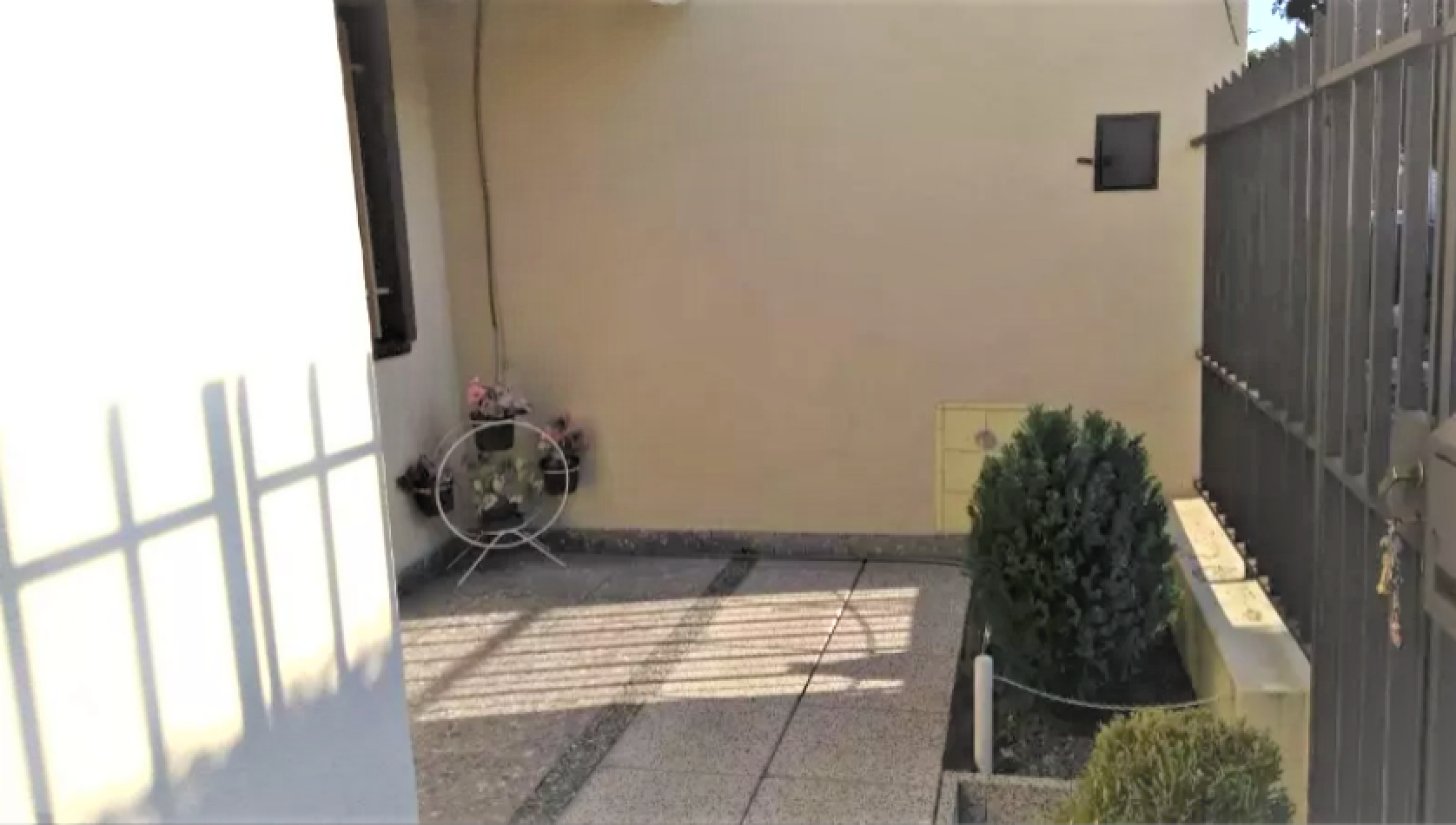 VENTA DE Casa DE 3 AMBIENTES en Villa Luzuriaga