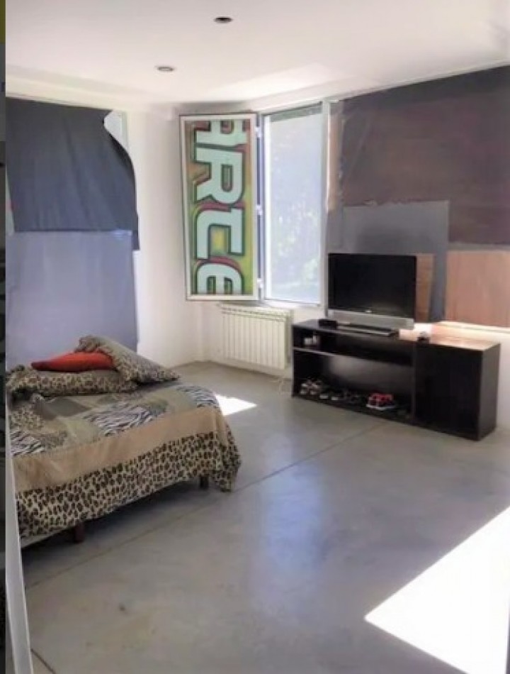 VENTA DE CASA DE 5 AMBIENTES BO CERRADO EN GENERAL RODRIGUEZ