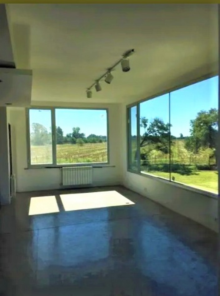 VENTA DE CASA DE 5 AMBIENTES BO CERRADO EN GENERAL RODRIGUEZ