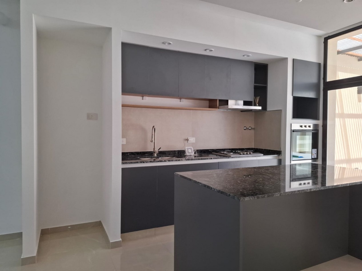 VENTA DE CASA DE 4 AMBIENTES a ESTRENAR EN MORON