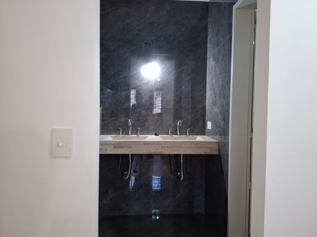 VENTA DE CASA DE 4 AMBIENTES a ESTRENAR EN MORON