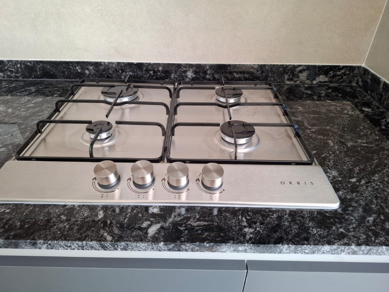 VENTA DE CASA DE 4 AMBIENTES a ESTRENAR EN MORON