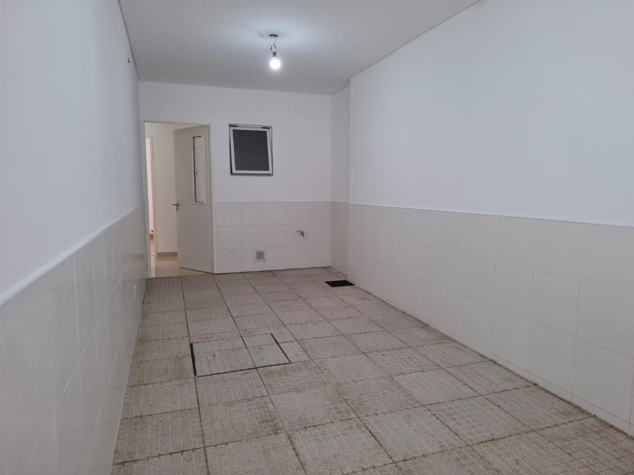 VENTA DE CASA DE 4 AMBIENTES a ESTRENAR EN MORON