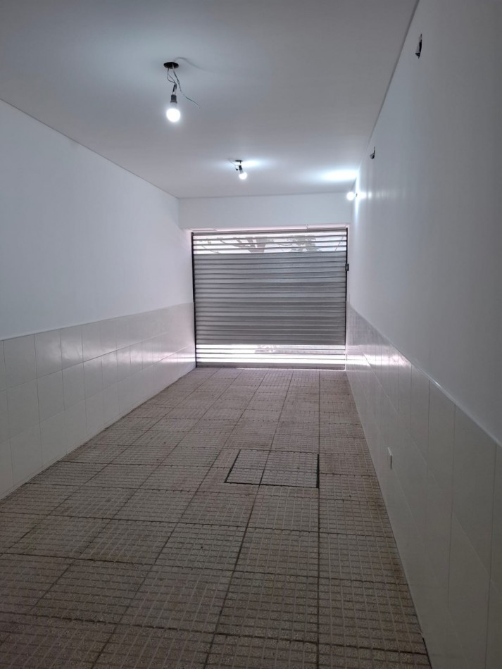 VENTA DE CASA DE 4 AMBIENTES a ESTRENAR EN MORON