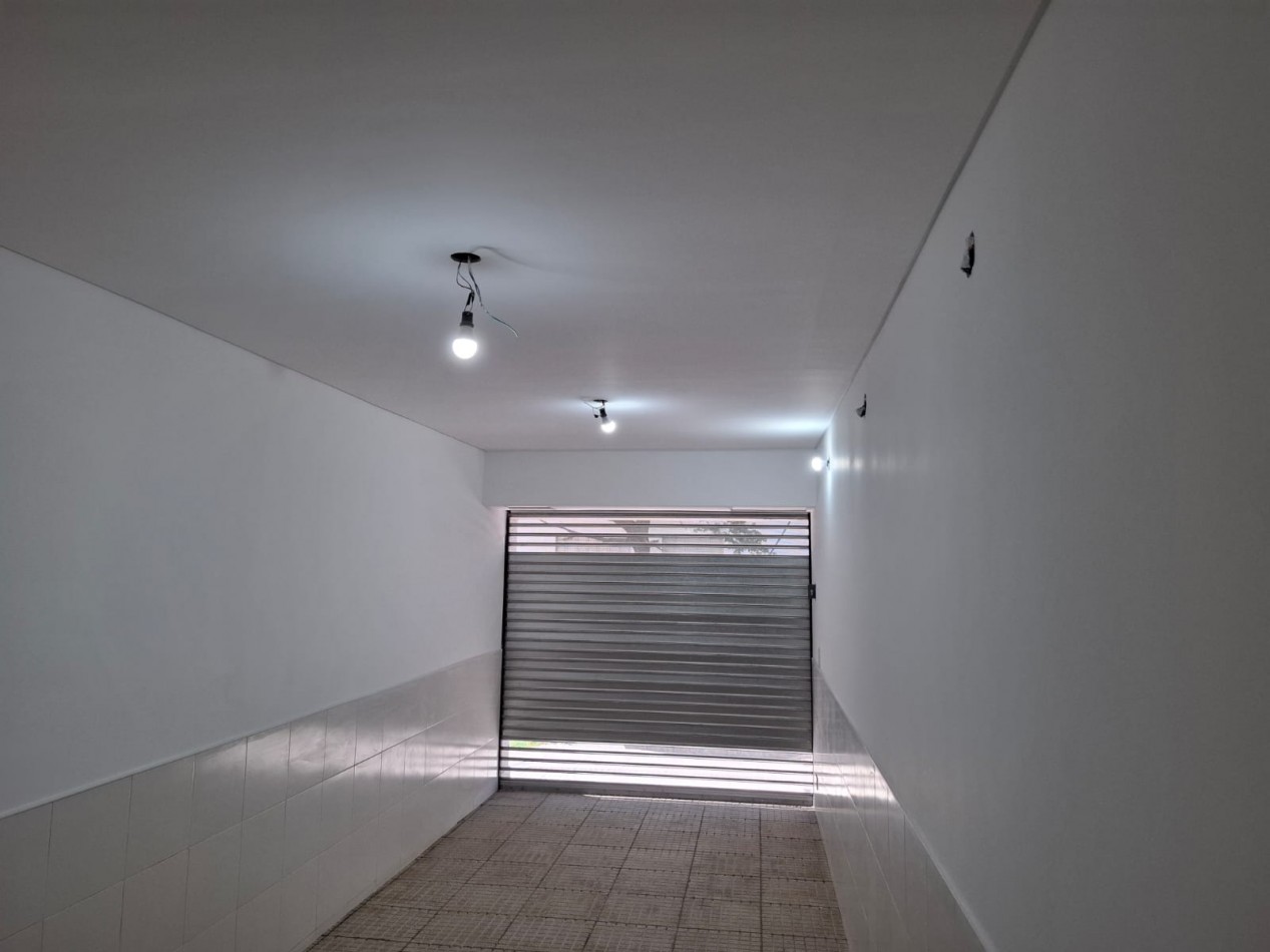 VENTA DE CASA DE 4 AMBIENTES a ESTRENAR EN MORON