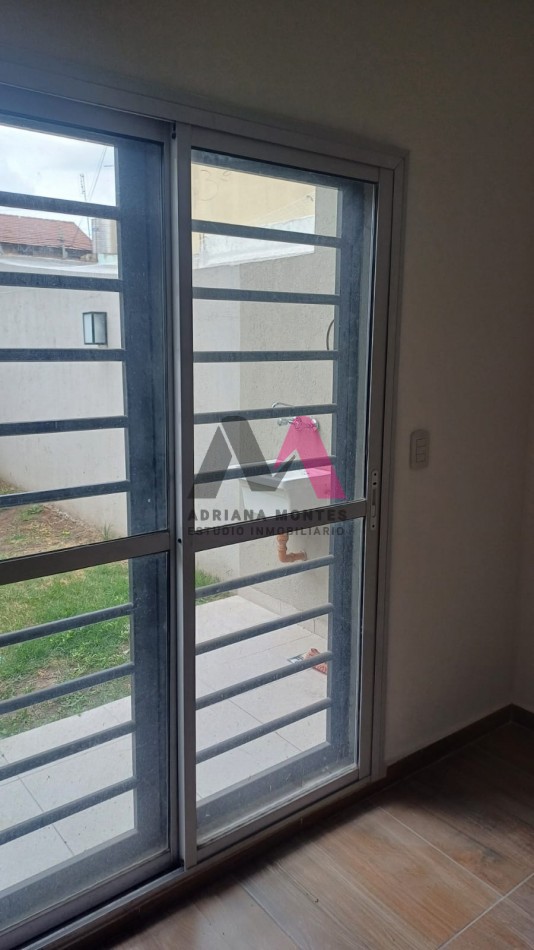 ALQUILER Departamento  2 ambientes  planta baja en SAN JUSTO