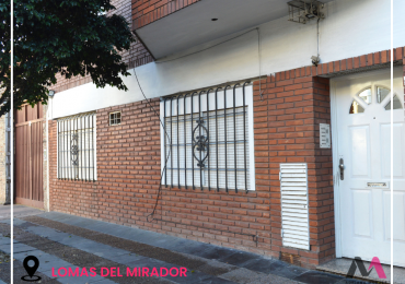 VENTA de departamento de 2 ambientes en Lomas del Mirador.