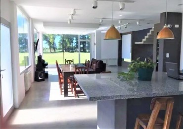 VENTA DE CASA DE 5 AMBIENTES BO CERRADO EN GENERAL RODRIGUEZ